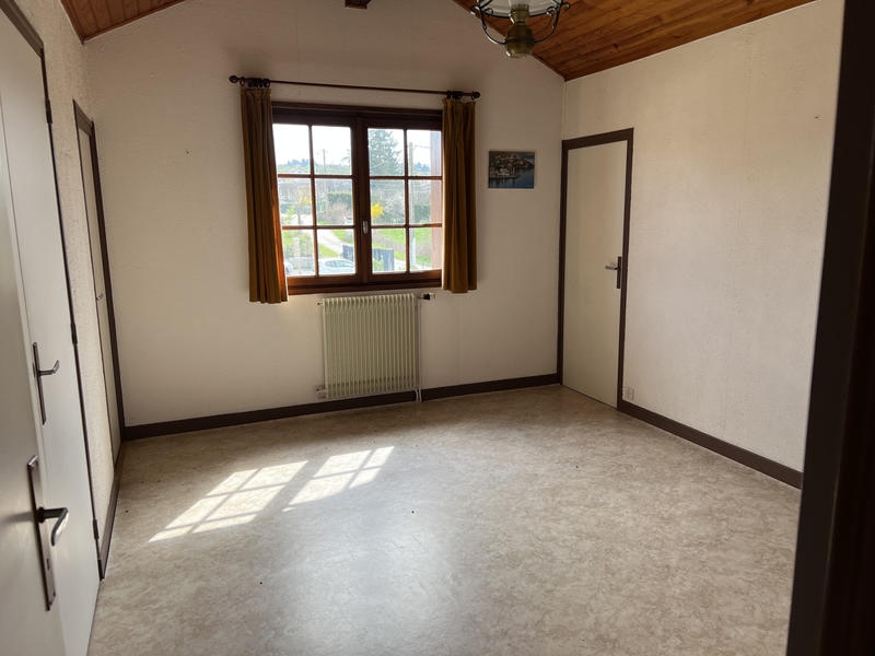 Maison - 110 m² - 10 pièces