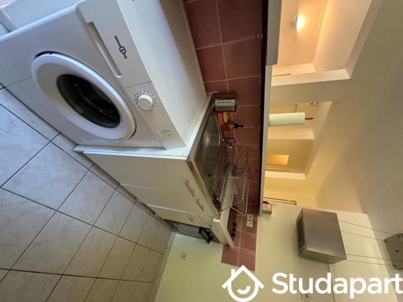 Chambre - 9 m² - 1 pièce