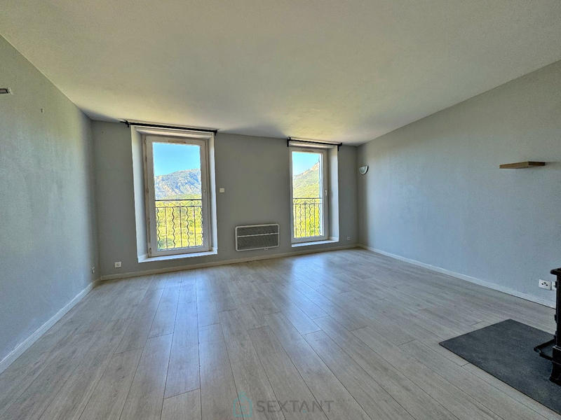 Appartement - 89 m² - 5 pièces