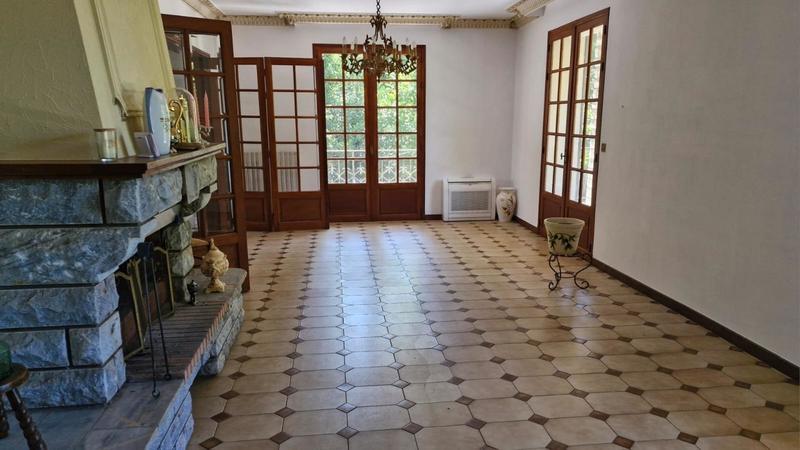 Maison - 226 m² - 7 pièces