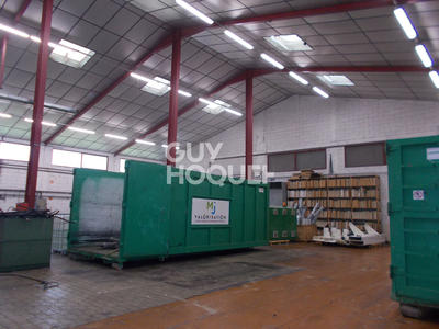 Local d'activité / Entrepôt - 2 300 m²