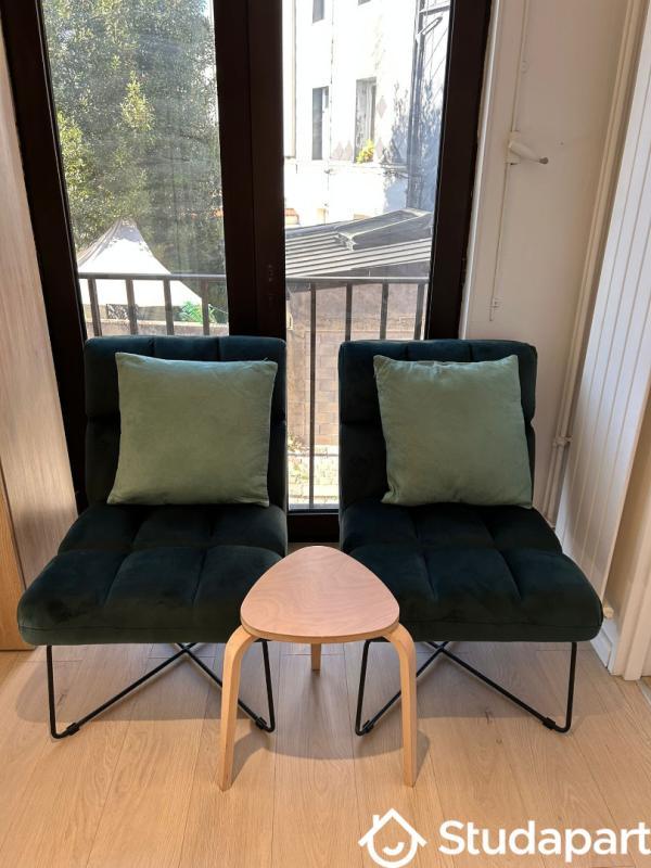 Chambre - 13 m² - 1 pièce