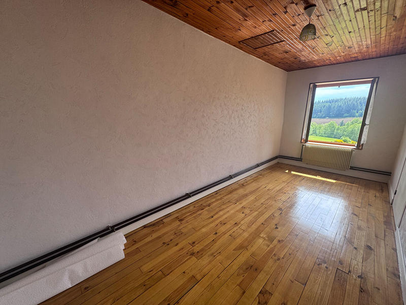 Maison - 210 m² - 9 pièces