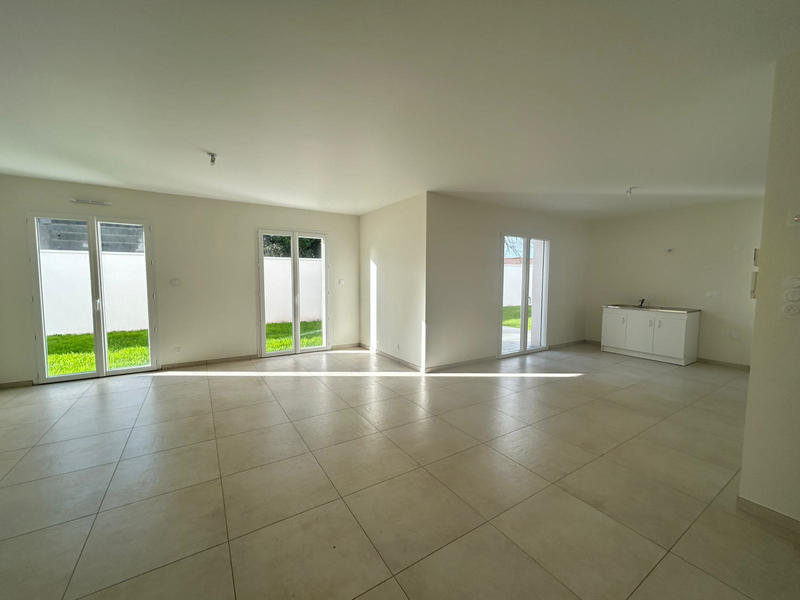 Maison - 110 m² - 4 pièces