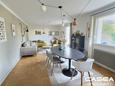 Maison ancienne - 178 m² - 8 pièces