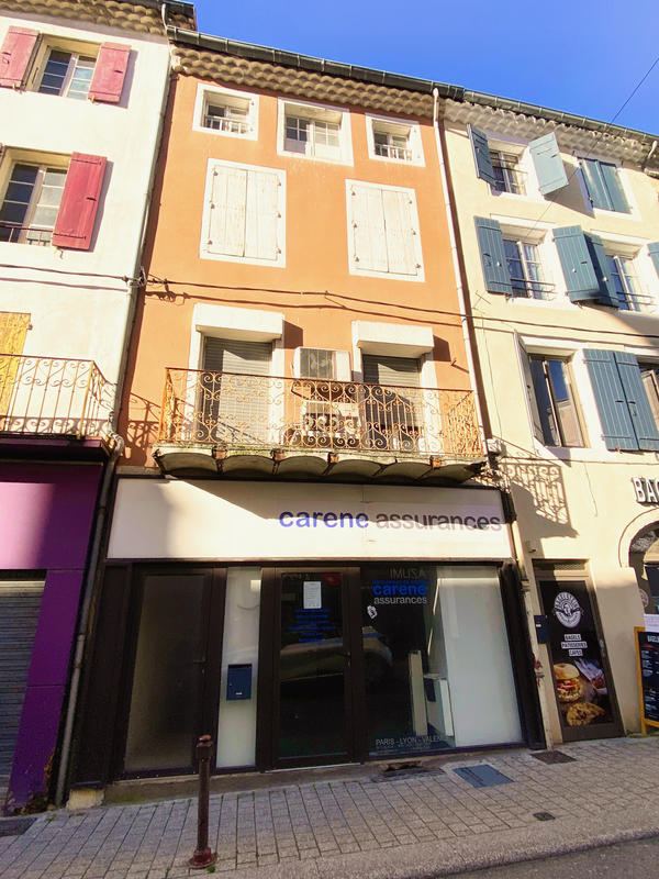 Appartement - 100 m² - 5 pièces