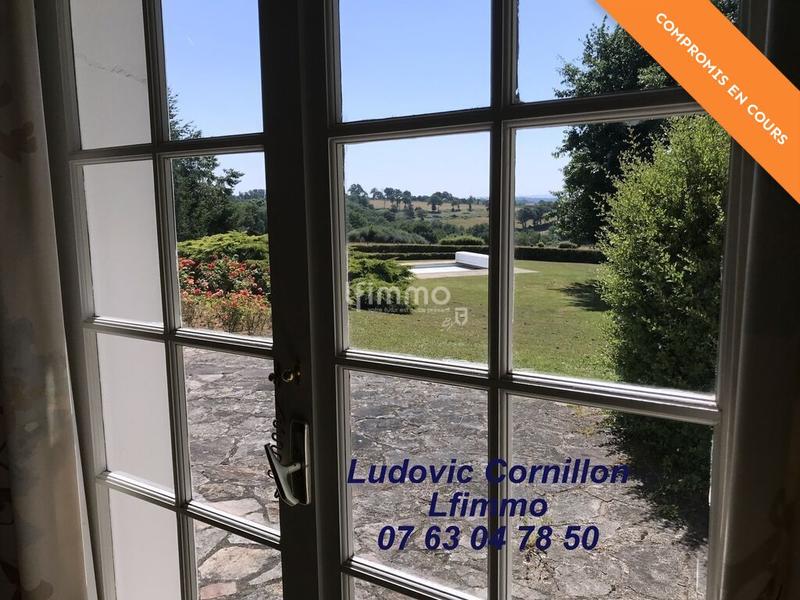 Maison - 207 m² - 11 pièces