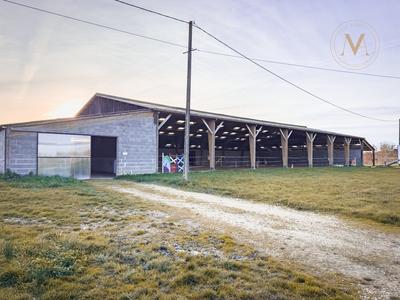 Haras - 118 m² - 6 pièces