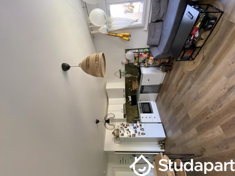 Chambre - 14 m² - 1 pièce