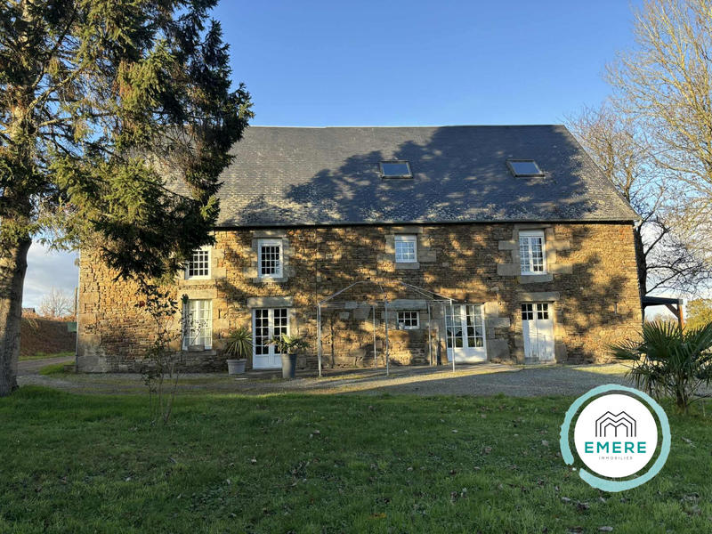 Maison ancienne - 175 m² - 8 pièces