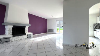 Maison traditionnelle - 146 m² - 7 pièces