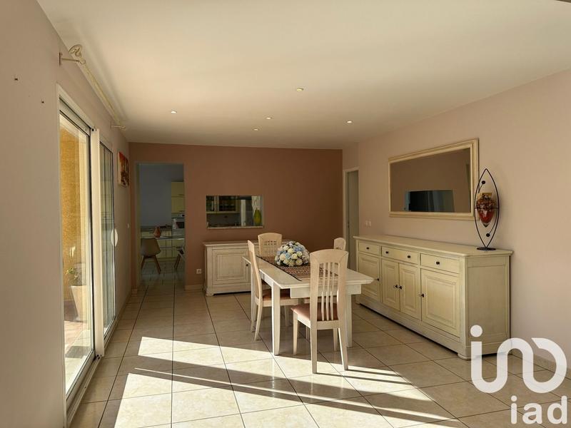 Maison - 182 m² - 5 pièces