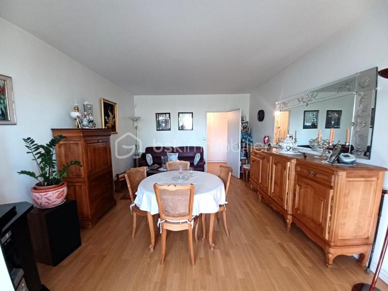 Appartement - 70 m² - 3 pièces