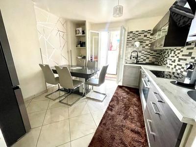 Appartement - 71 m² - 4 pièces