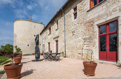 Château - 667 m² - 10 pièces