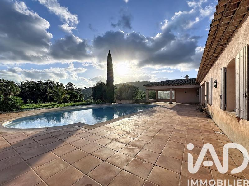 Maison - 400 m² - 10 pièces