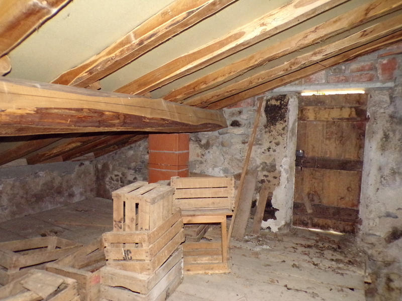 Maison - 325 m² - 11 pièces