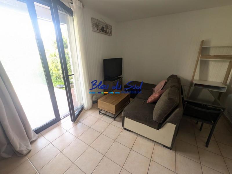 Studio - 25 m² - 1 pièce