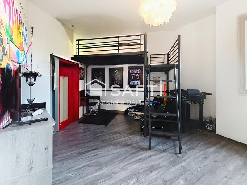 Maison - 244 m² - 8 pièces