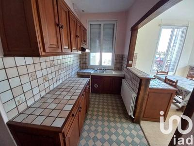 Maison - 98 m² - 5 pièces