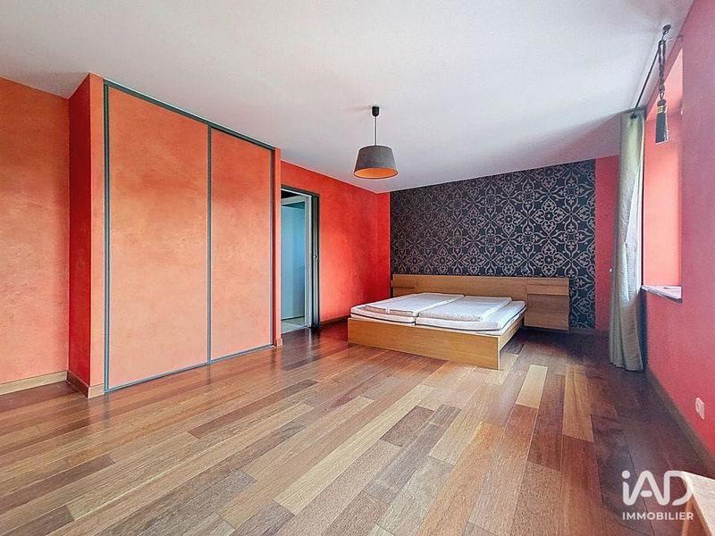 Maison - 244 m² - 6 pièces