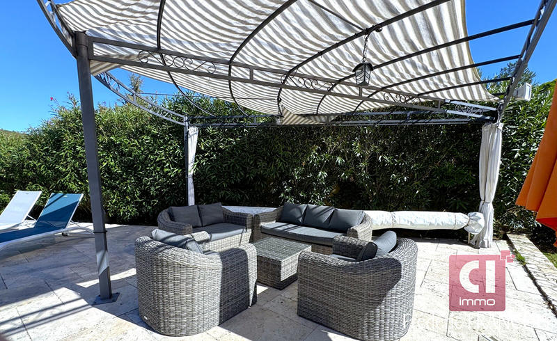 Maison - 163 m² - 5 pièces