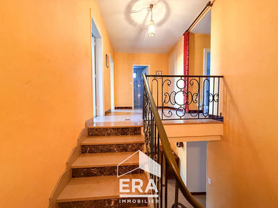 Maison - 179 m² - 6 pièces