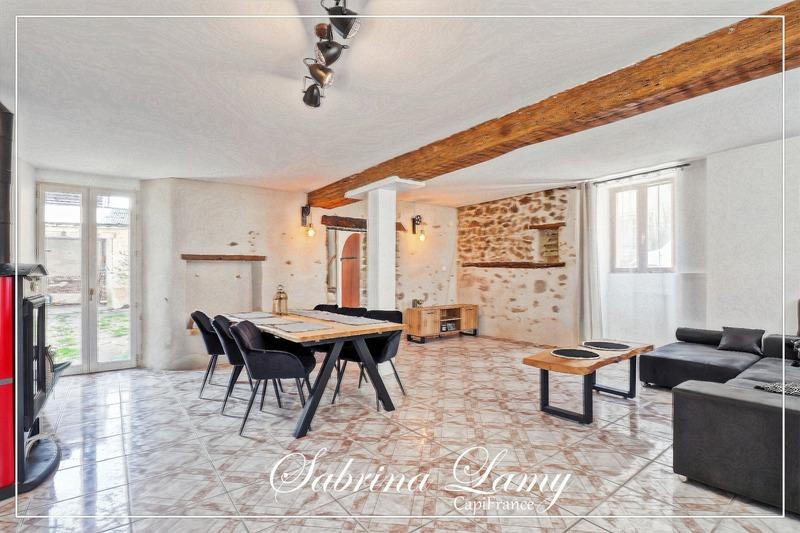 Maison - 210 m² - 7 pièces