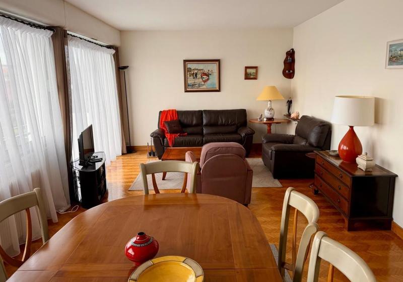 Appartement - 94 m² - 4 pièces