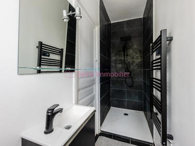 Immeuble - 152 m² - 8 pièces