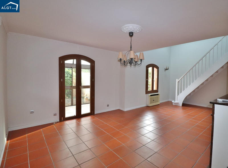 Villa - 155 m² - 6 pièces