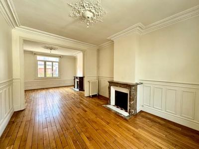 Maison - 150 m² - 4 pièces