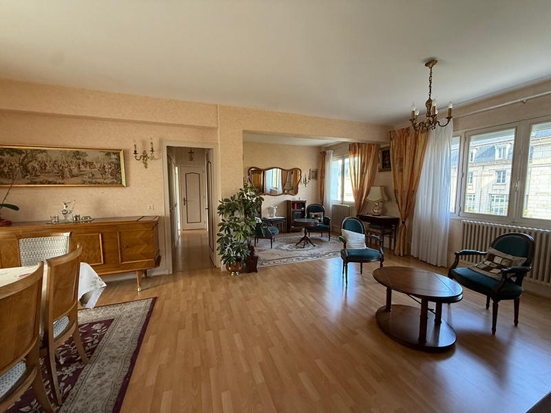 Appartement - 102 m² - 4 pièces