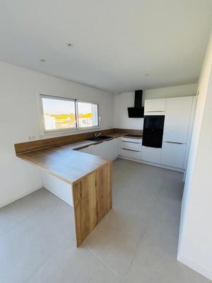 Maison - 92 m² - 5 pièces