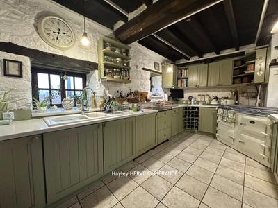 Maison en pierre - 170 m² - 6 pièces