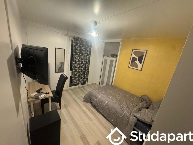 Chambre - 11 m² - 1 pièce