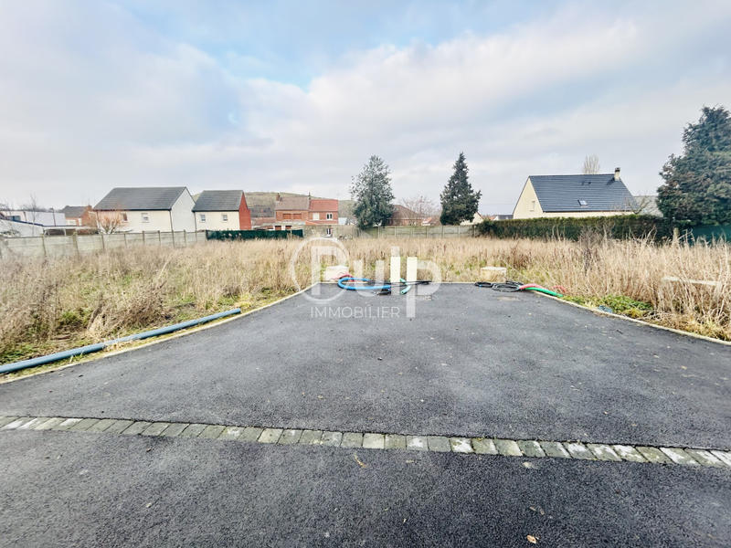 Terrain constructible - 648 m²