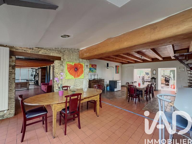 Maison - 394 m² - 9 pièces