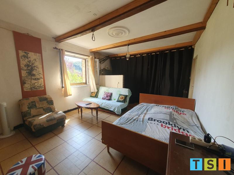 Maison - 104 m² - 4 pièces