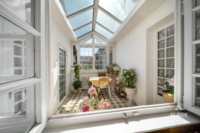 Maison - 583 m² - 16 pièces