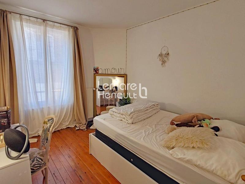 Maison de ville - 130 m² - 7 pièces