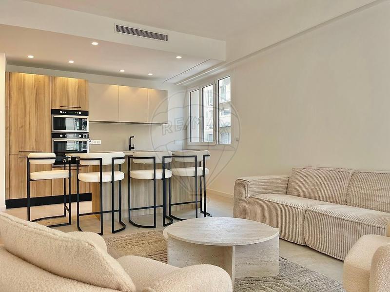 Appartement - 75 m² - 3 pièces