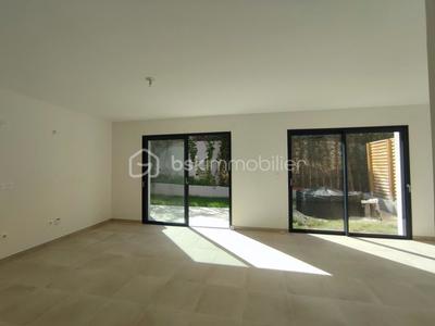 Maison - 72 m² - 3 pièces