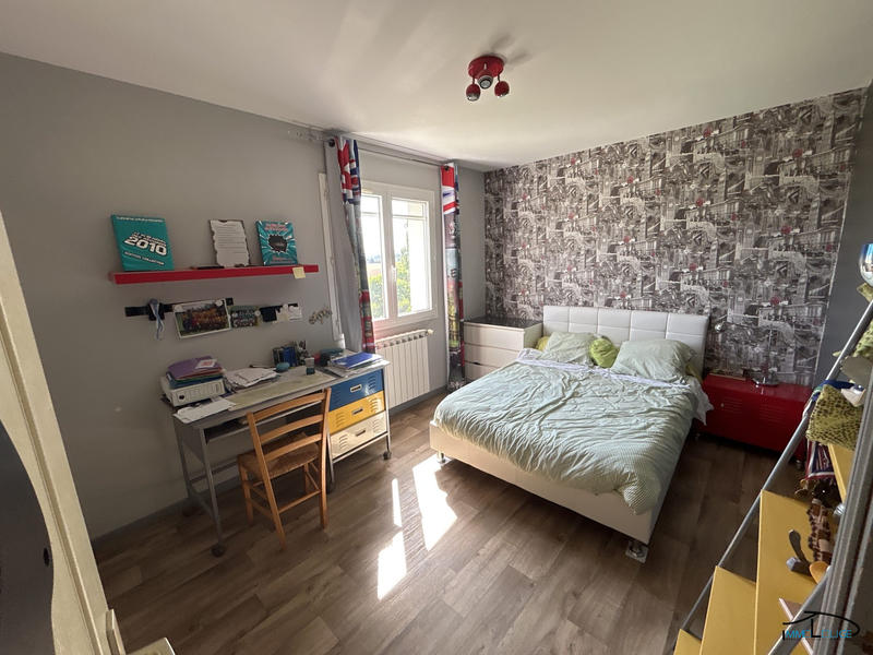 Maison traditionnelle - 172 m² - 6 pièces