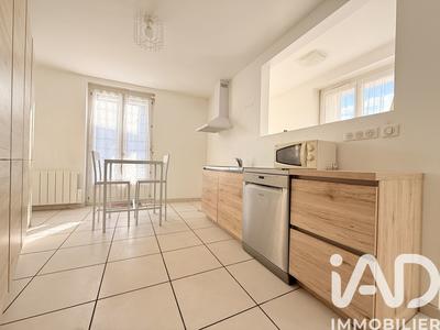 Maison de village - 77 m² - 3 pièces