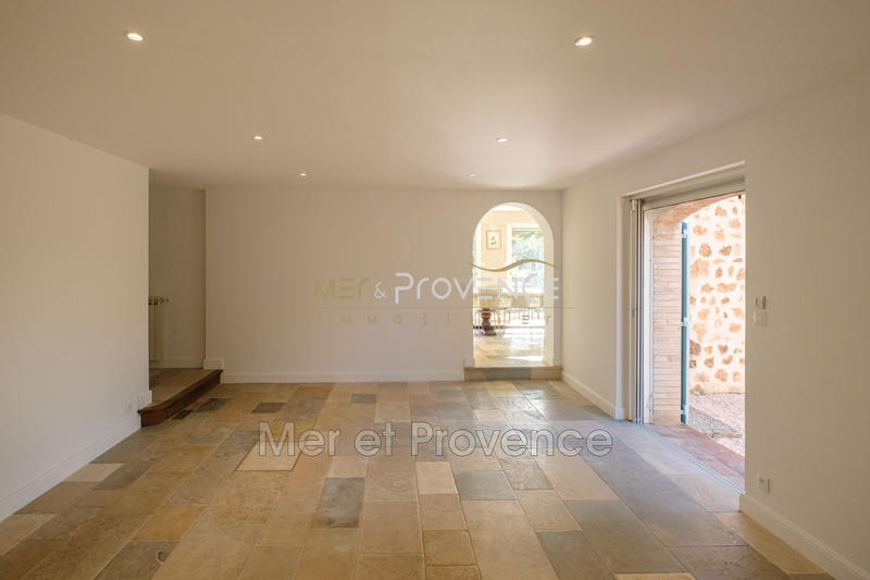 Villa - 250 m² - 8 pièces