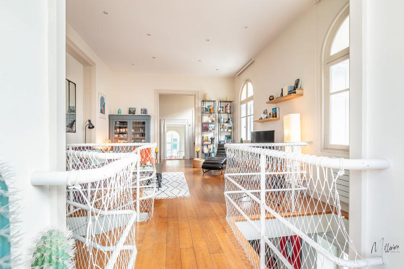 Appartement - 99 m² - 4 pièces