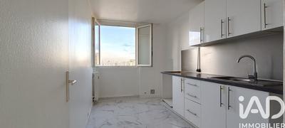 Appartement - 76 m² - 4 pièces