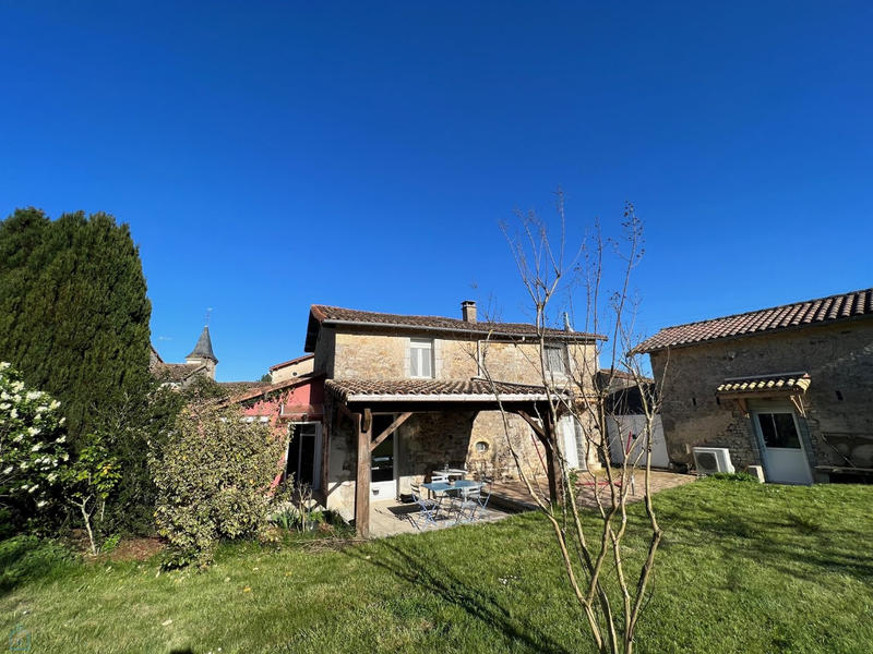 Maison - 147 m² - 7 pièces