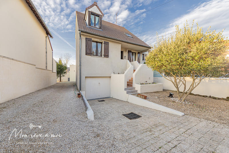 Maison - 145 m² - 7 pièces